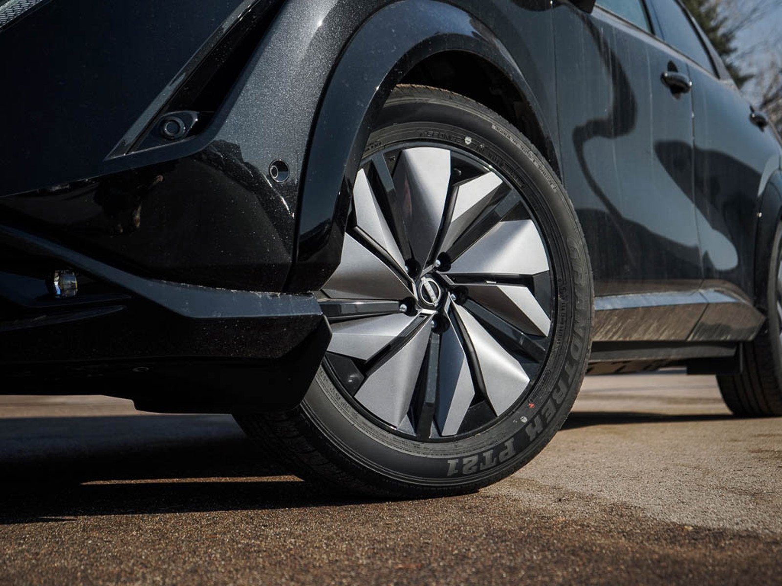 2025 Nissan ARIYA Platinum+ - Photo 6