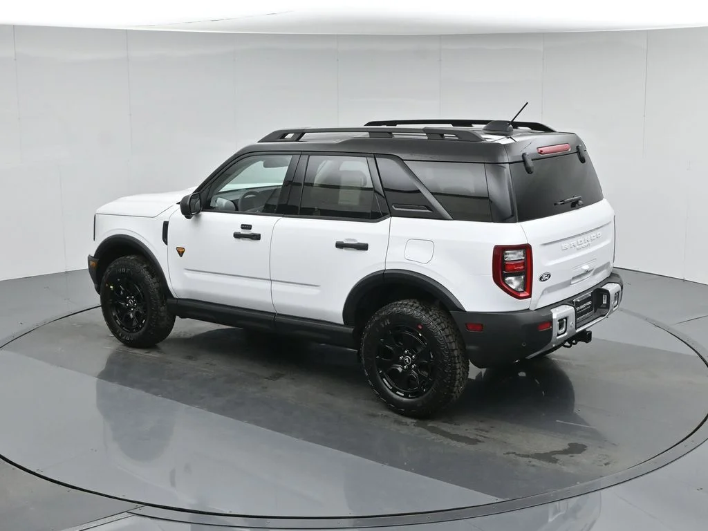 New 2026 Oxford White Ford Badlands image 43