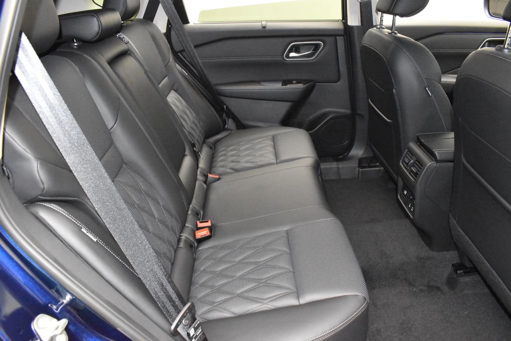 New 2026 Deep Ocean Blue Pearl Nissan Platinum image 34