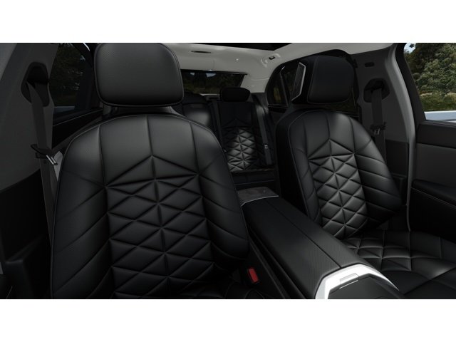 New 2027 Black Sapphire Metallic BMW 740 image 11