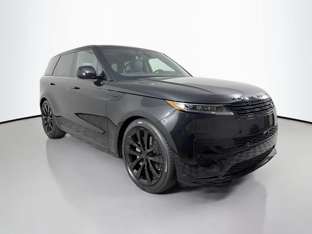 New 2026 Santorini Black Land Rover Dynamic SE image 3