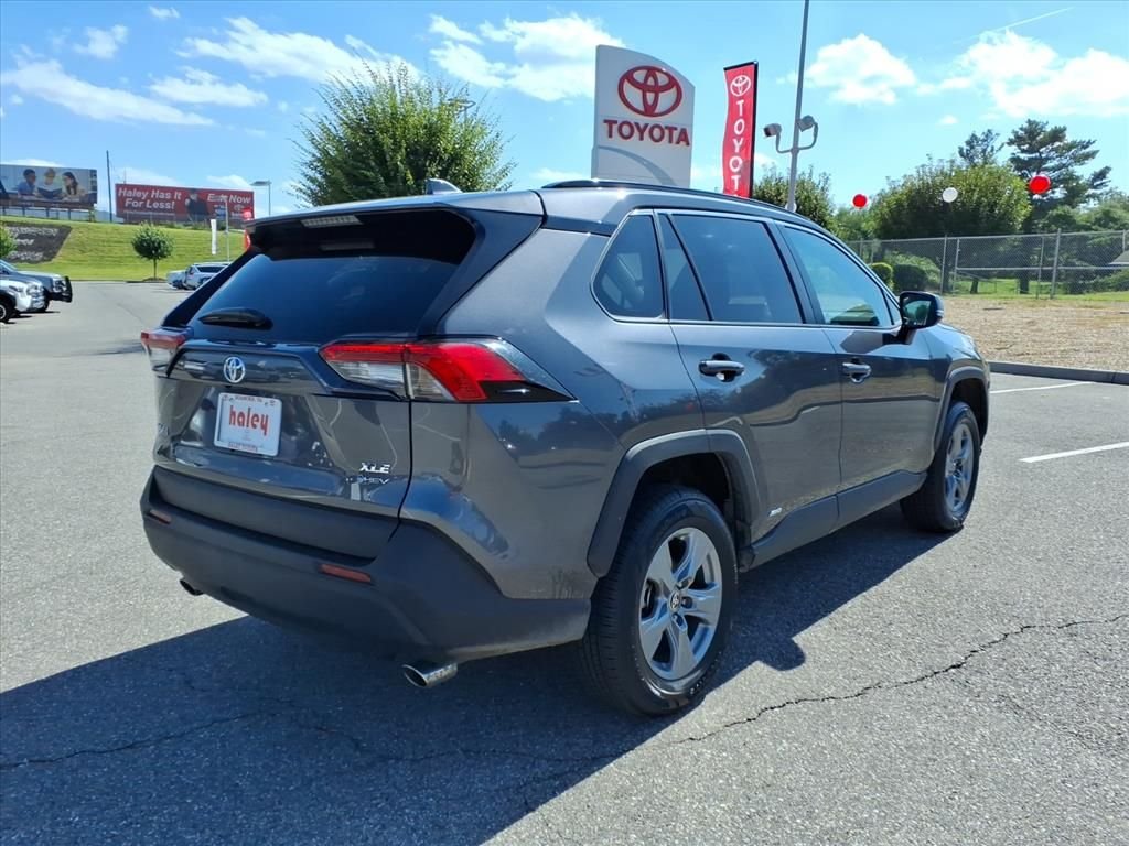 Used 2025 Gray Toyota XLE image 4