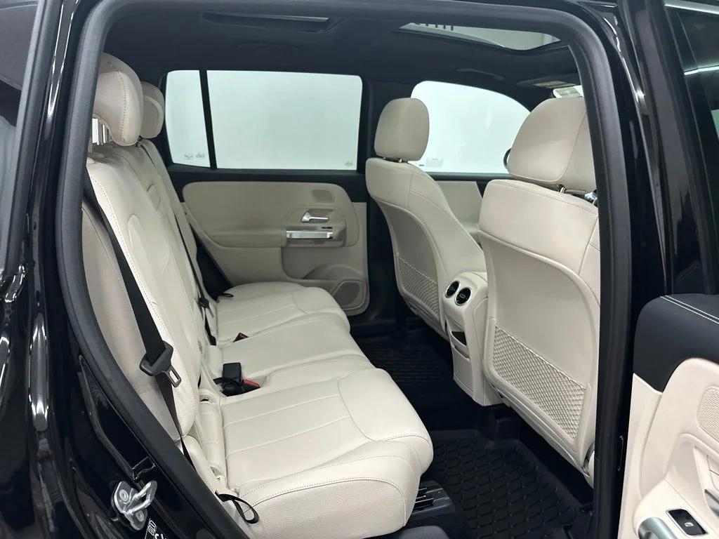 New 2026 Black Mercedes-Benz GLB 250 image 23