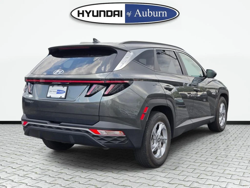 Used 2023 Gray Hyundai SEL image 5