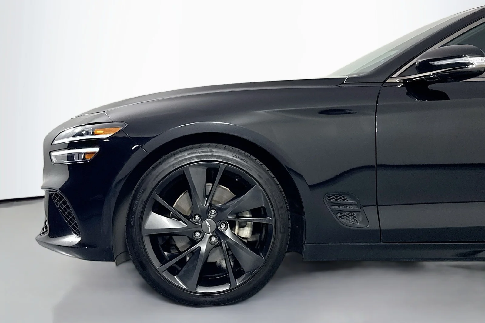 Used 2023 Vik Black Genesis Sport Prestige image 10