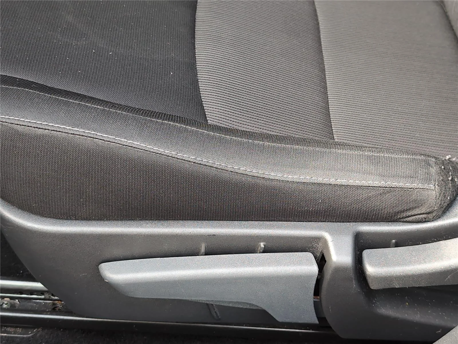 Used 2024 Super Black Nissan SV image 18