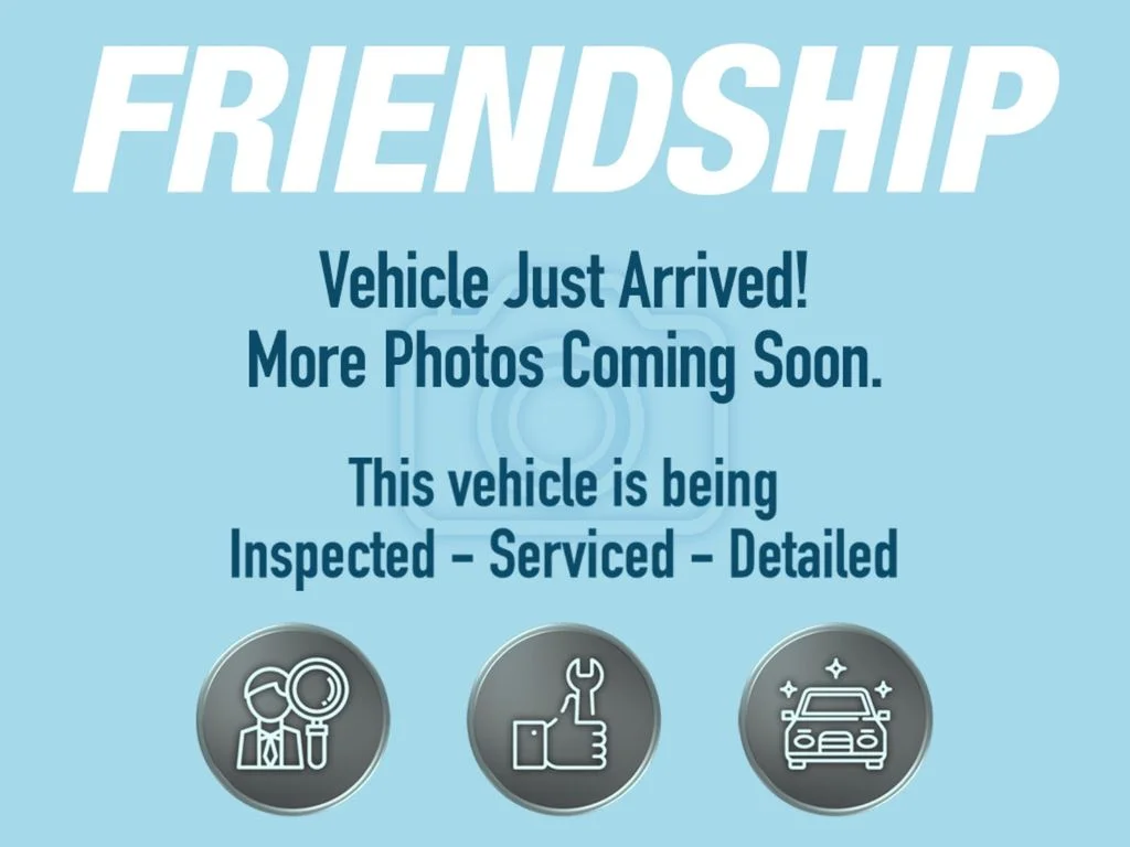Used 2024 Silver Ford Lariat image 3