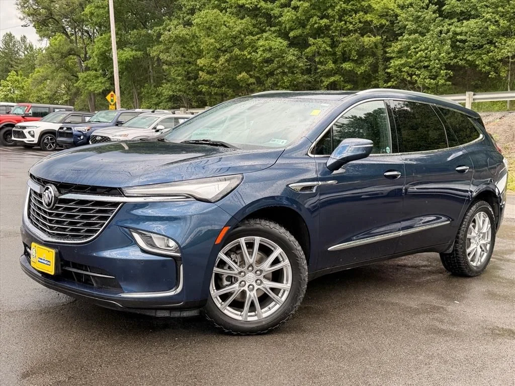Used 2022 Blue Buick Essence image 2