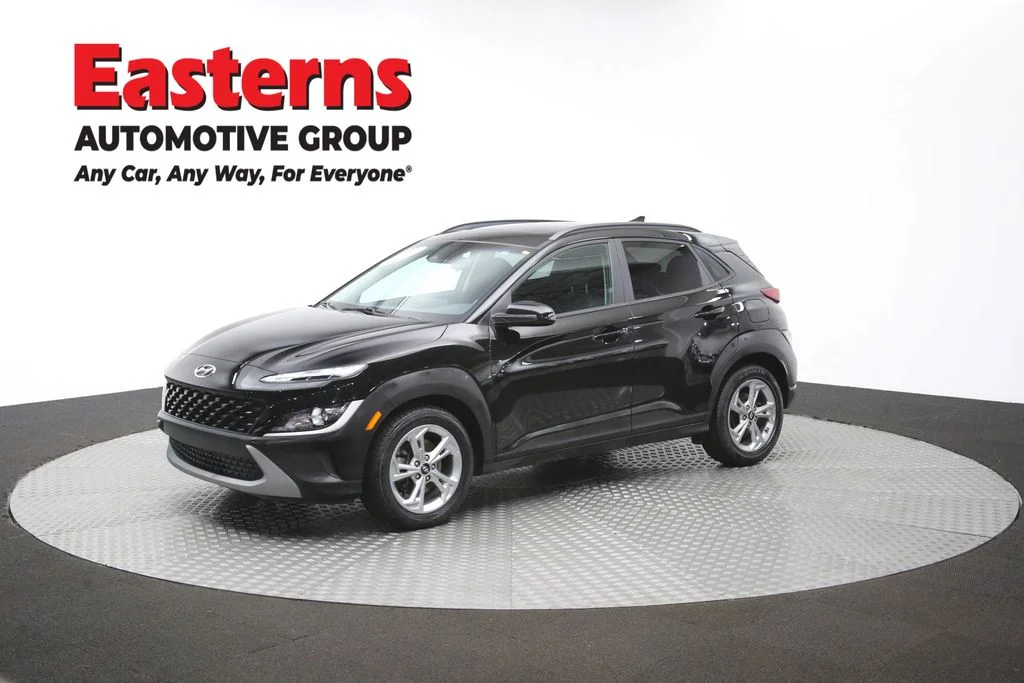 Used 2022 Black Hyundai SEL image 57