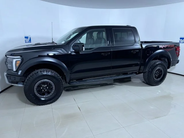New 2026 AGATE BLACK METALLIC Ford Raptor w/Raptor 37 Package Super Crew Cab image 4