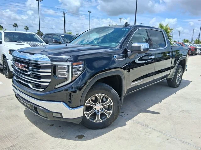 Used 2025 Black GMC SLT image 3