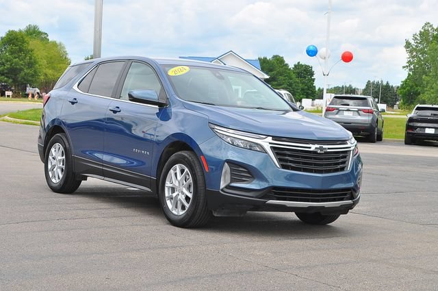 Used 2024 Lakeshore Blue Metallic Chevrolet LT image 1