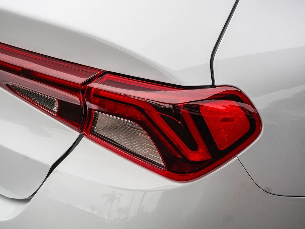 Used 2024 White Kia EX image 8