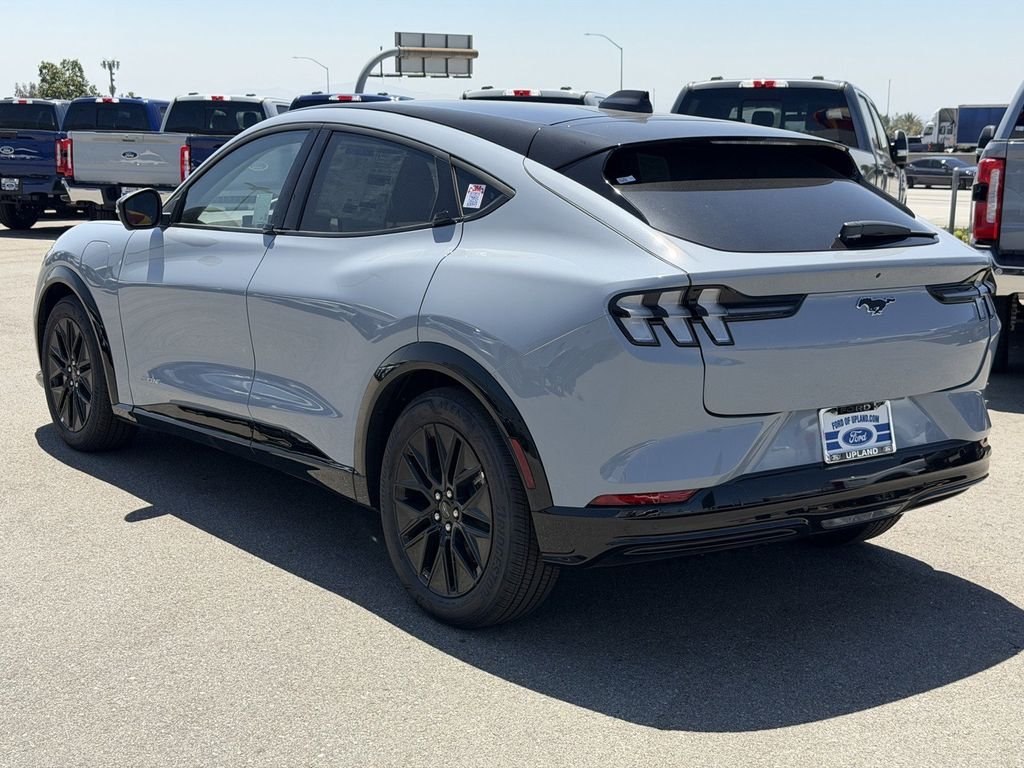 Used 2026 Gray Metallic Ford Premium image 5