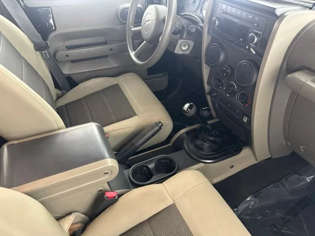Used 2009 Black Jeep Unlimited X image 25