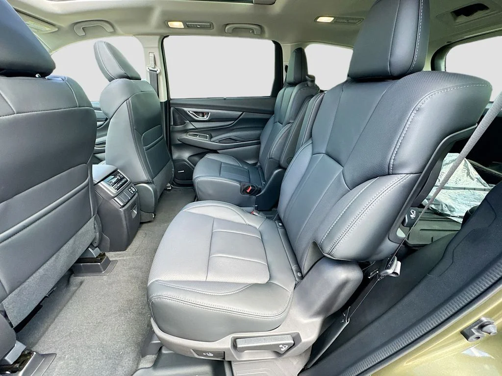 New 2026 AUTUMN GREEN METALLIC Subaru Limited 7-Passenger image 30