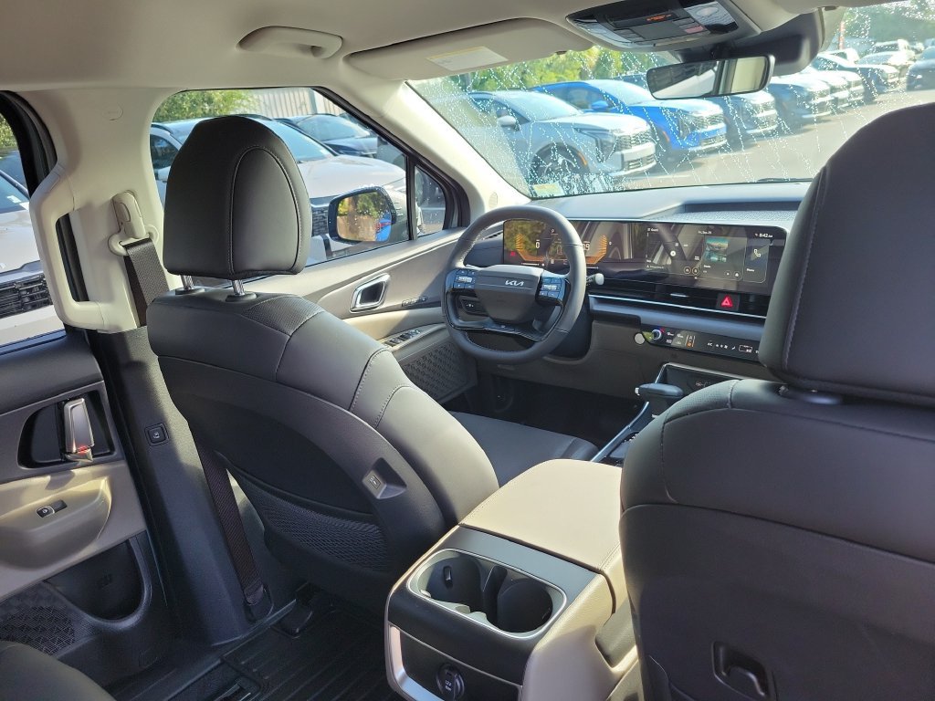 New 2027 Iceberg Green Kia EX image 13