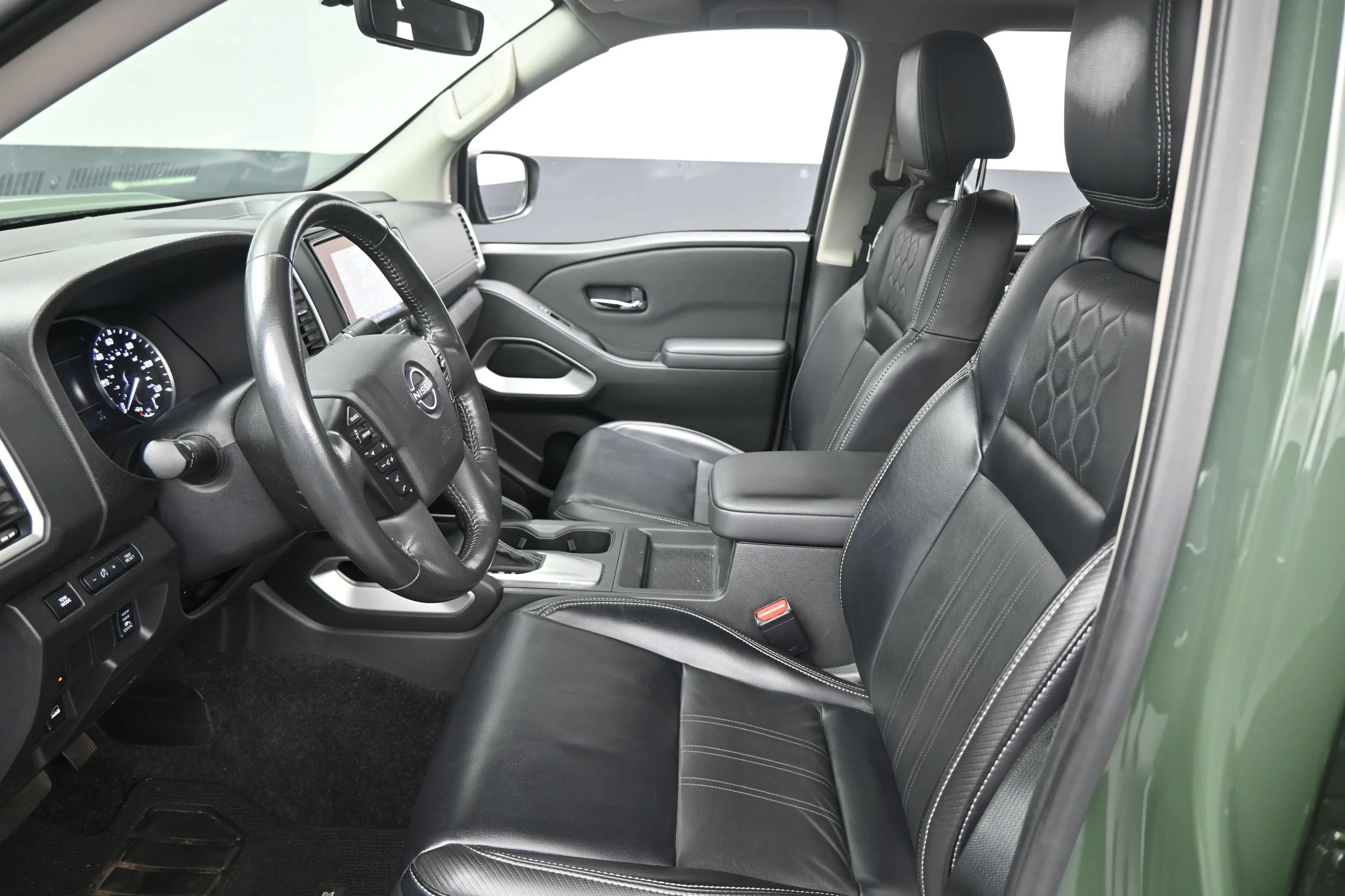 Certified Used 2024 Tactical Green Metallic Nissan SL image 9