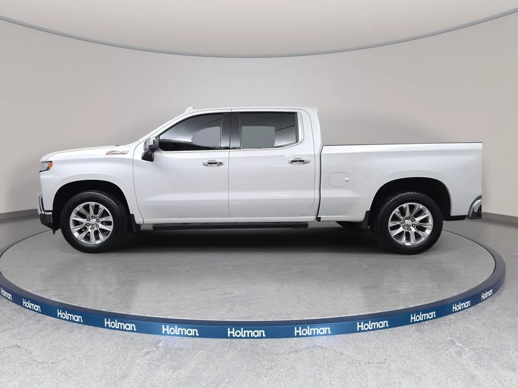 Used 2020 Iridescent Pearl Tricoat Chevrolet LTZ image 9