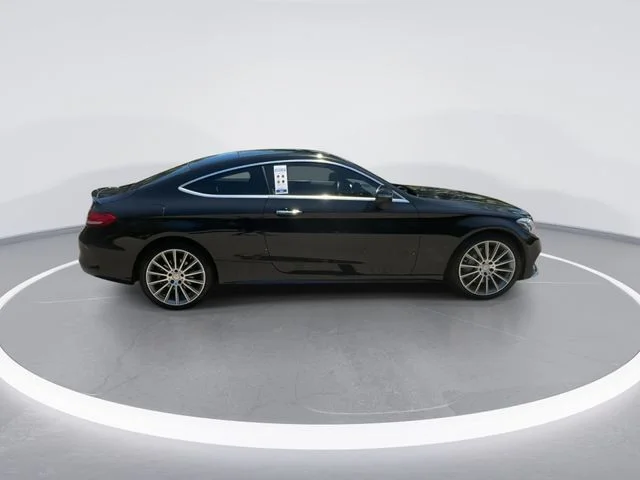 Used 2017  Mercedes-Benz C 300 image 9