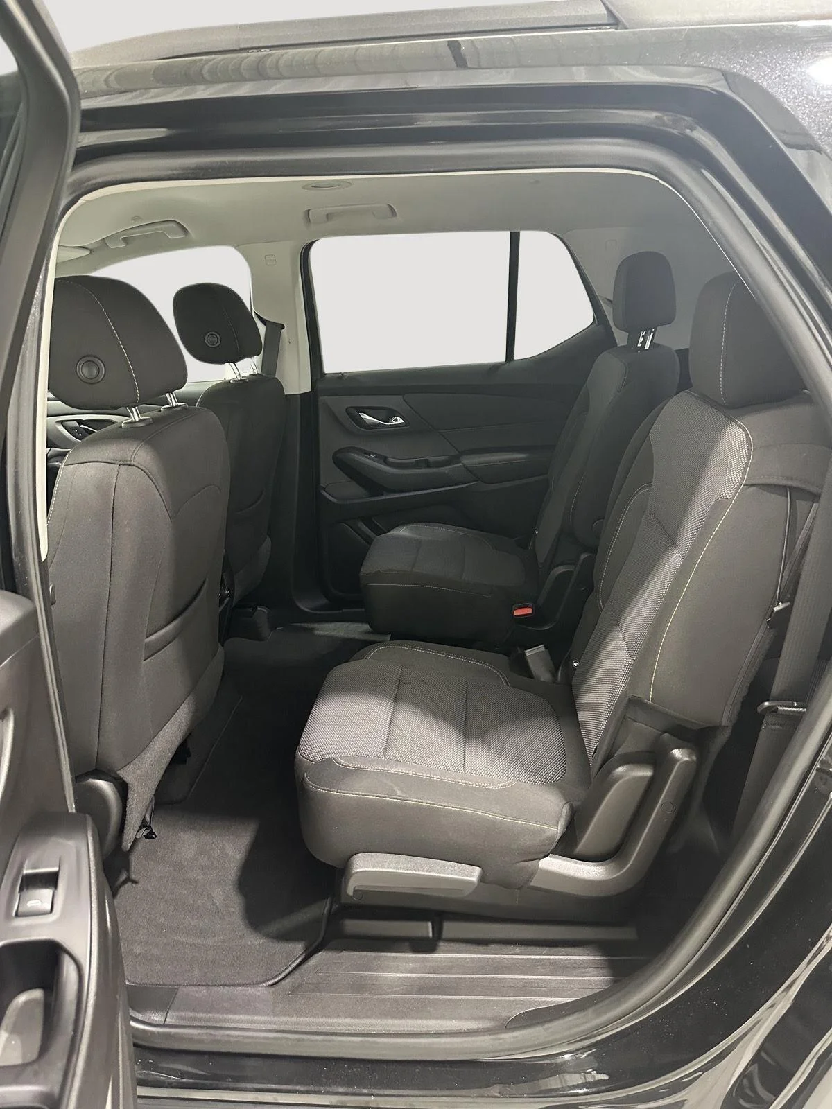 Used 2019 Mosaic Black Metallic Chevrolet LT Cloth image 23