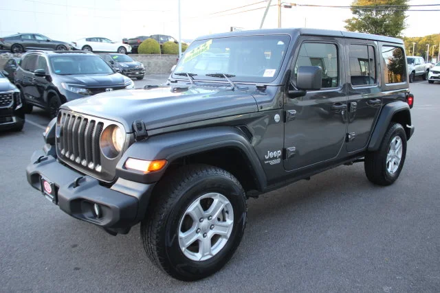 Used 2019 Gray Jeep Unlimited Sport S image 2