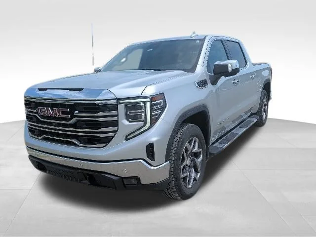 Used 2022 Silver GMC SLT image 7