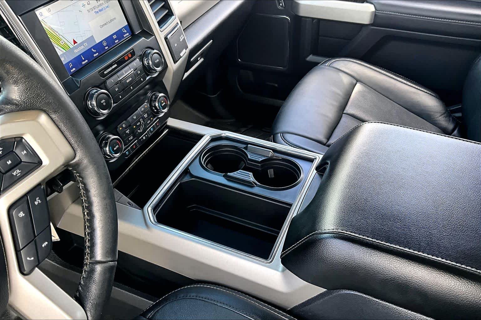 Used 2020 Oxford White Ford LARIAT image 17
