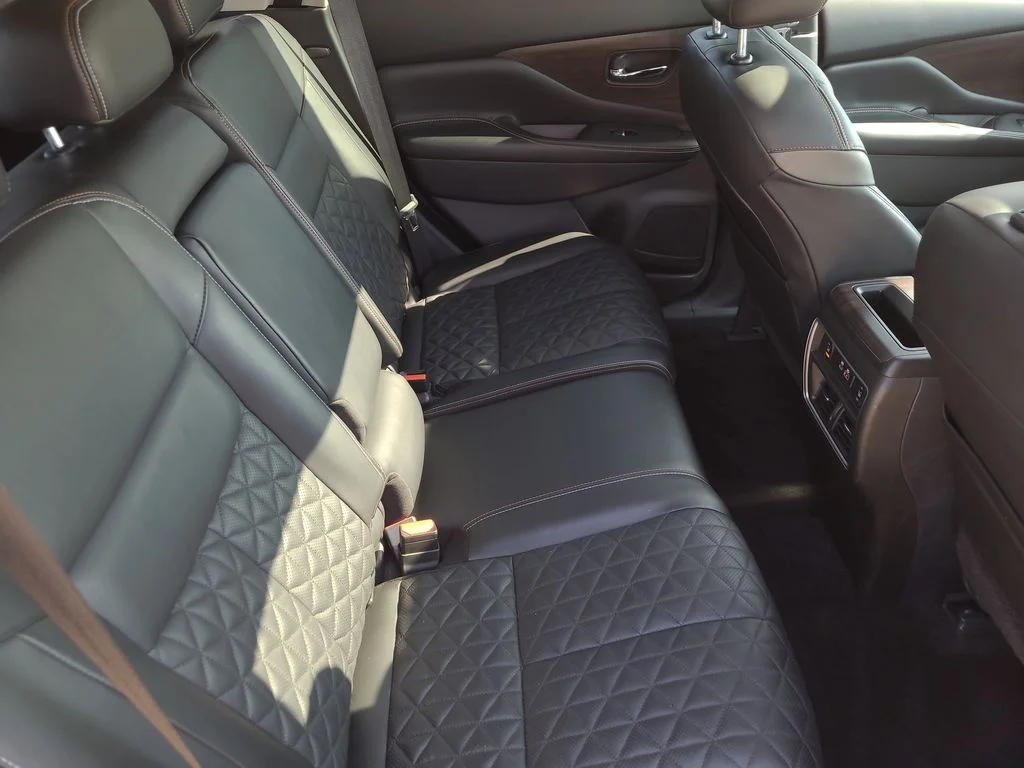 Used 2023 Blue Nissan Platinum image 13