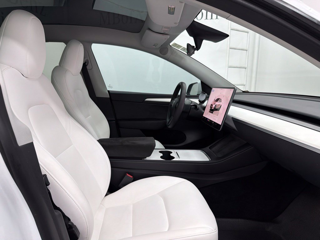 Used 2023 White Tesla Long Range image 27