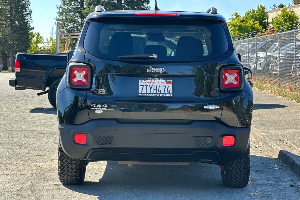 Used 2016 Black Jeep Latitude image 5