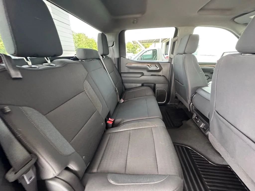 Used 2024 Black Chevrolet LT (2FL) image 25