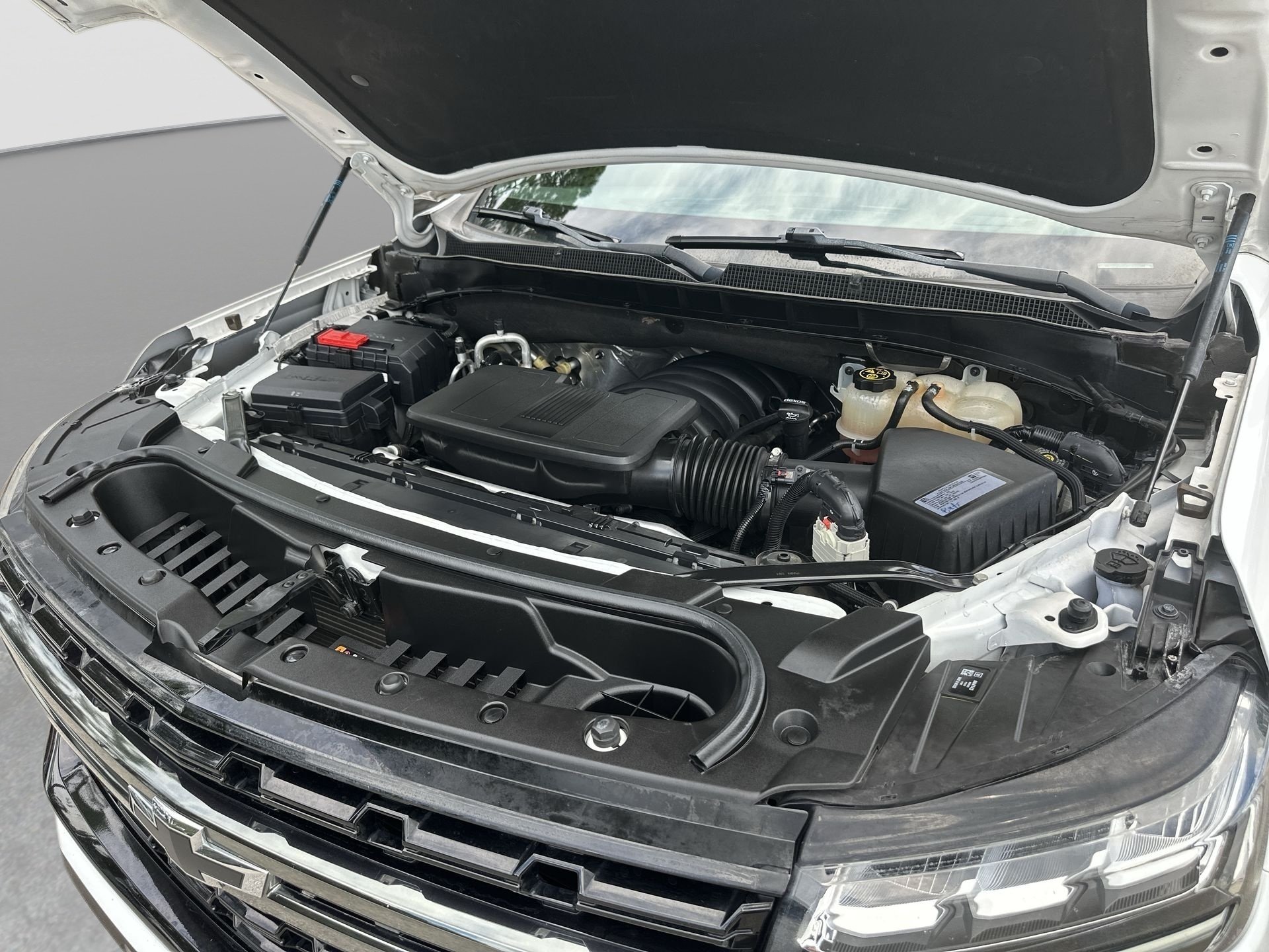 Used 2021 SUMMIT WHITE Chevrolet Z71 image 29
