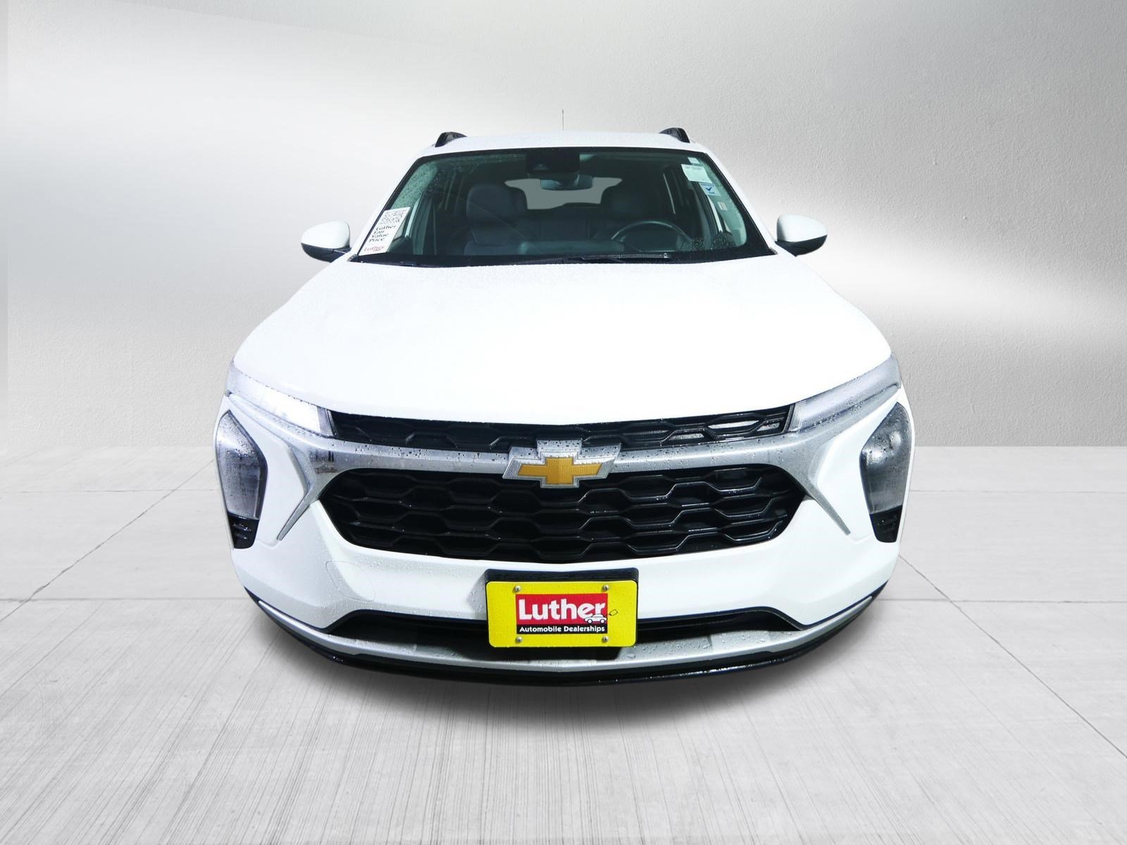 Used 2024 Chevrolet Trax LT with VIN KL77LHE23RC103730 for sale in Brooklyn Center, MN