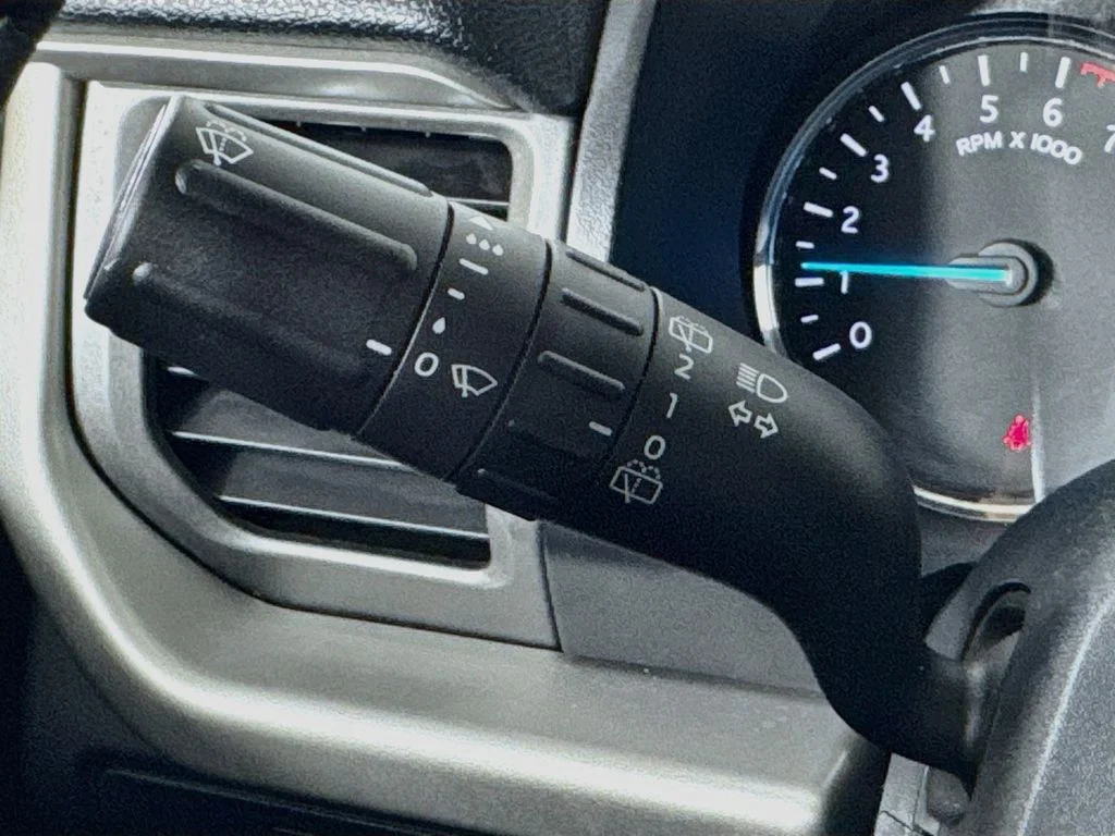 Used 2022 Black Ford XLT image 13
