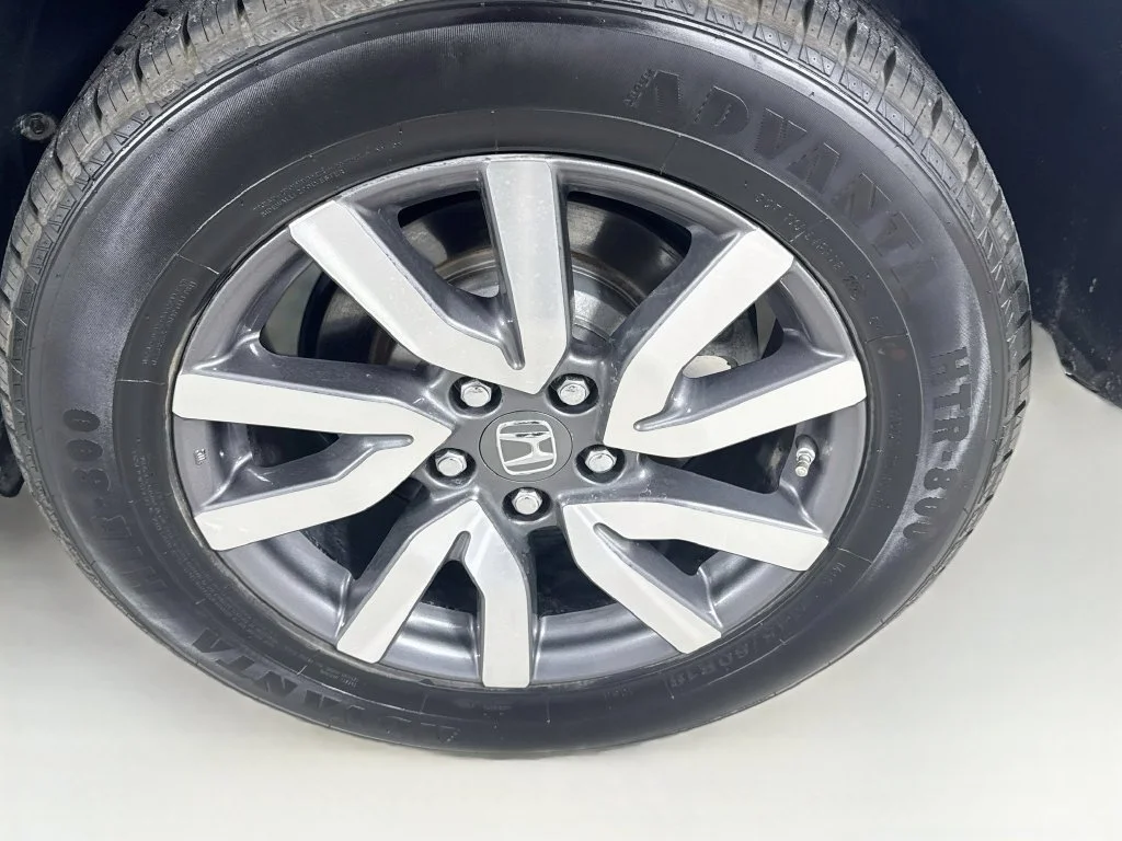 Certified Used 2019 Gray Honda EX-L image 43