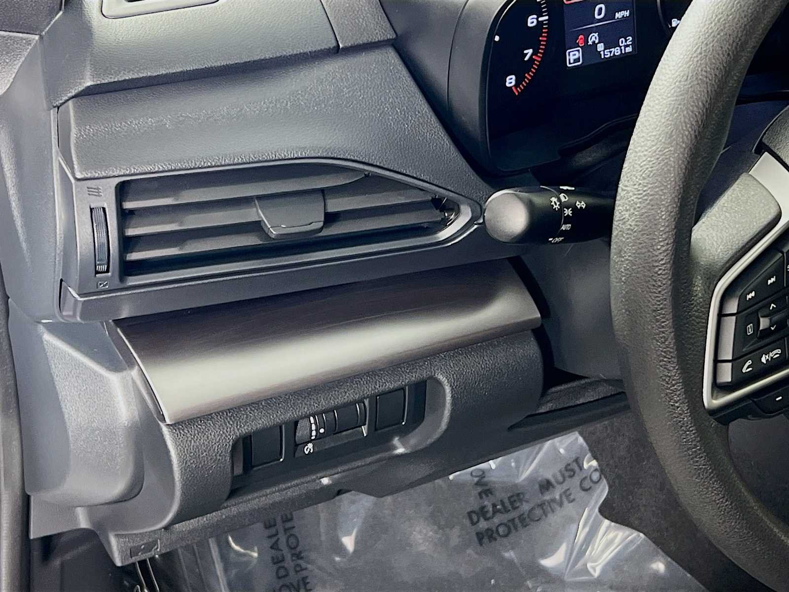Used 2024 Ice Silver Metallic Subaru  image 10