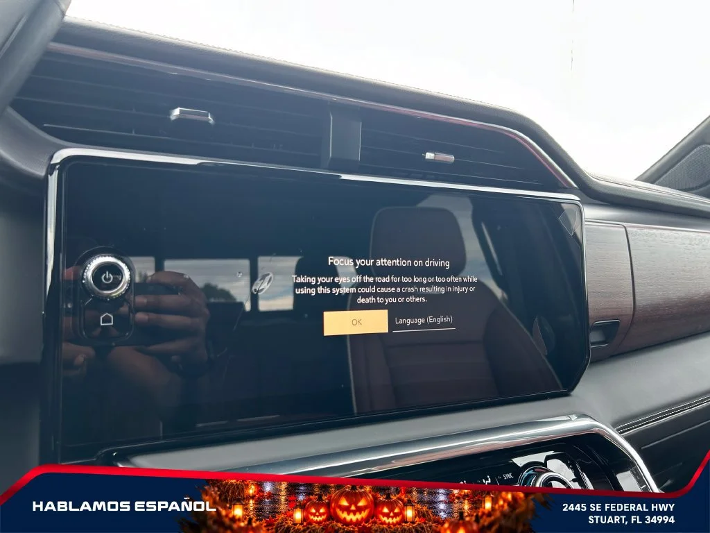 New 2026 Glacier White Tricoat GMC Denali Ultimate image 30