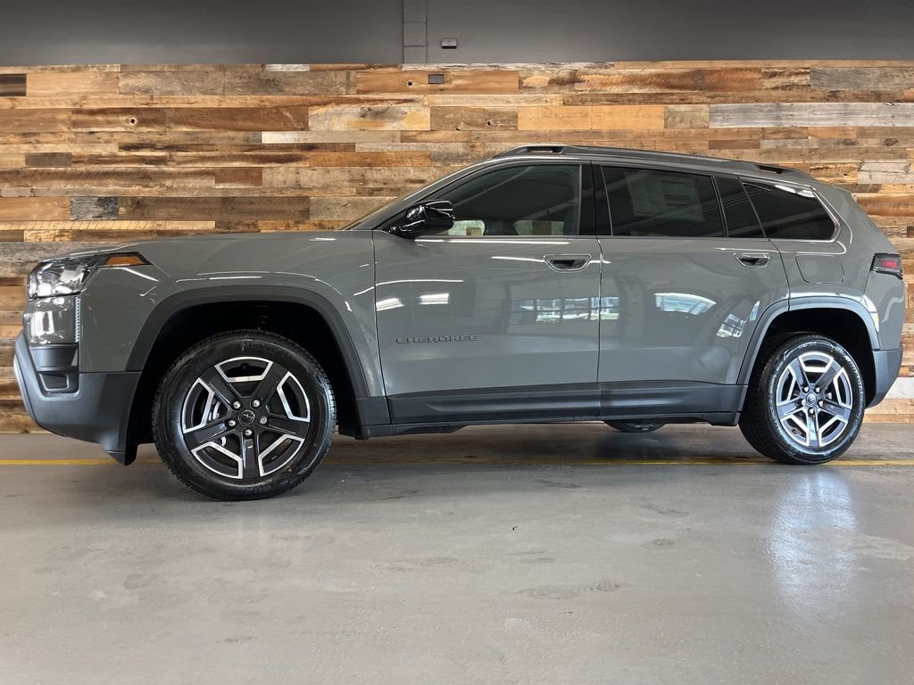 New 2026 Sting-Gray Clearcoat Jeep Laredo image 19