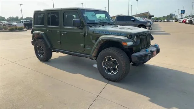 New 2023 Sarge Green Clear-Coat Exterior Paint Jeep Rubicon 4xe image 2
