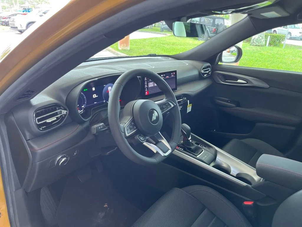 2024 Dodge Hornet GT - Photo 6