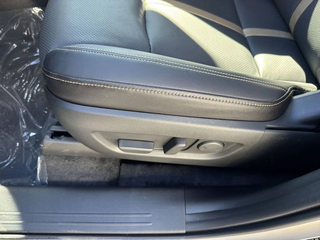 New 2026 Platinum Mazda 3.3 Turbo Premium Plus AWD image 41