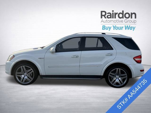 Used 2010 Arctic White Mercedes-Benz ML 63 AMG® image 4