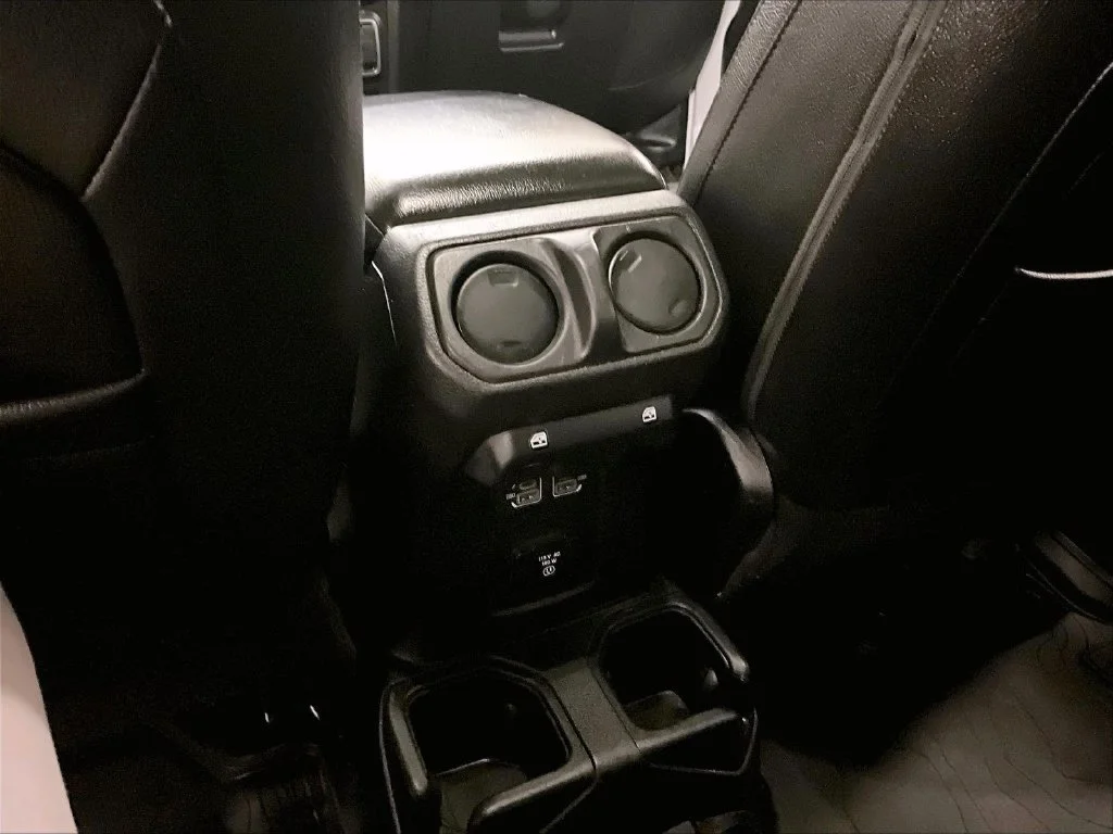 Used 2021 White Jeep Unlimited Sport S image 10