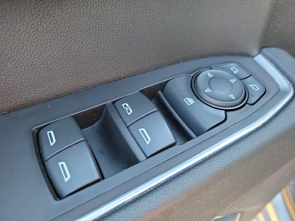 Used 2023 STERLING GRAY METALLIC Chevrolet RST image 18