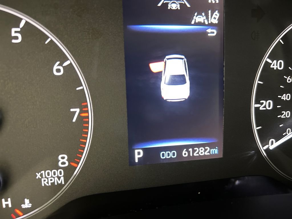 Used 2023 White Toyota LE image 10