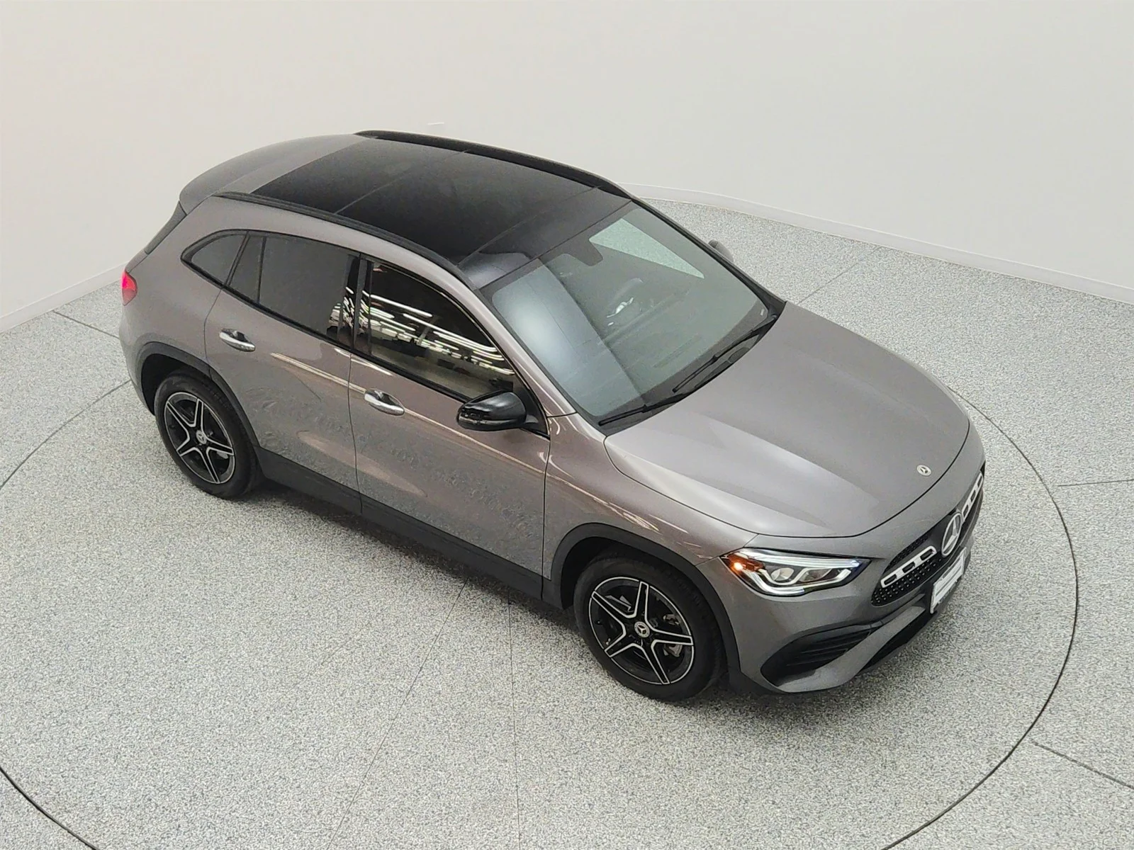 Used 2022 Mountain Grey Metallic Mercedes-Benz GLA 250 SUV image 24