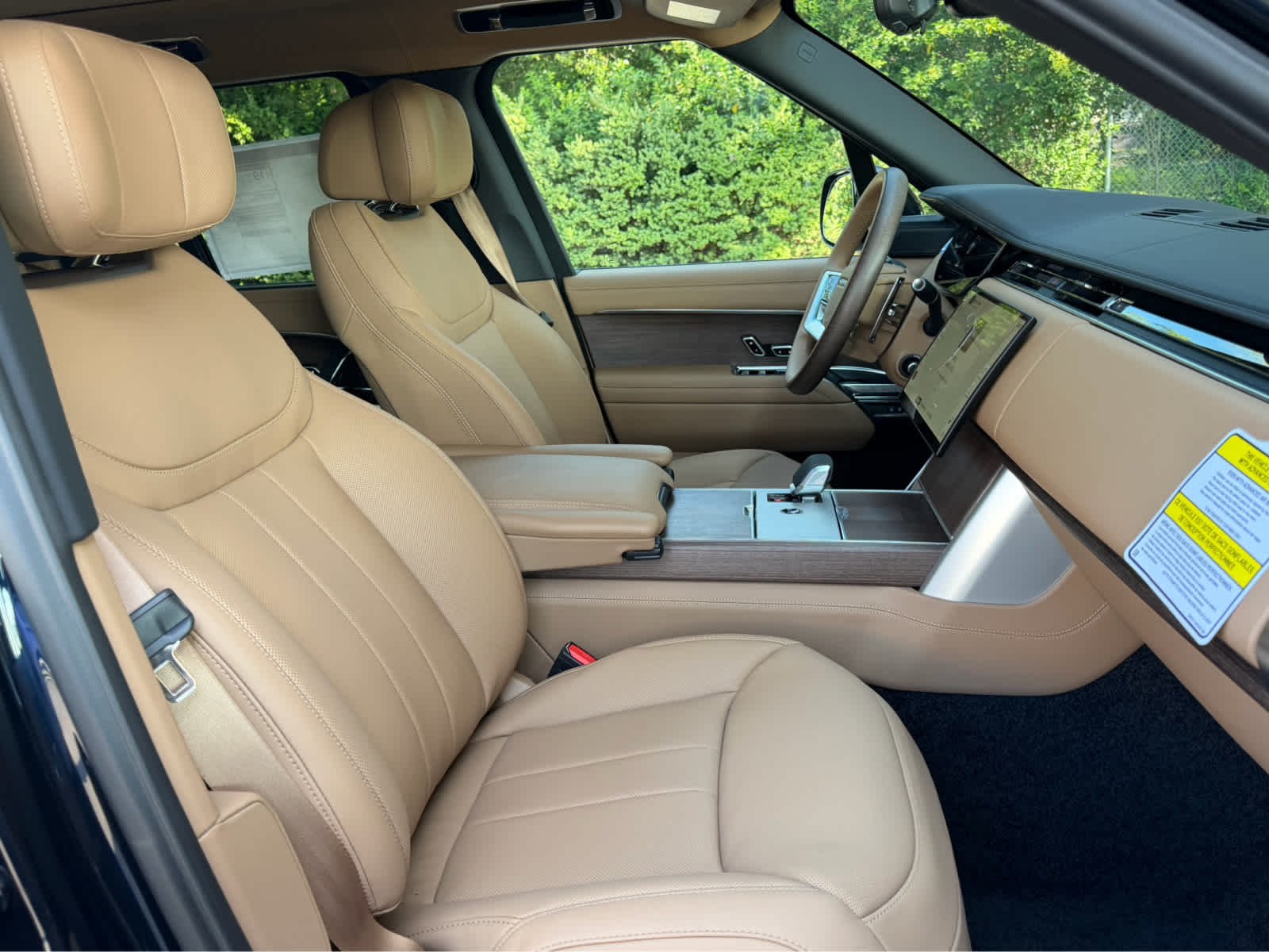 New 2026 Constellation Blue Ultra Metallic Gloss Land Rover Autobiography image 13