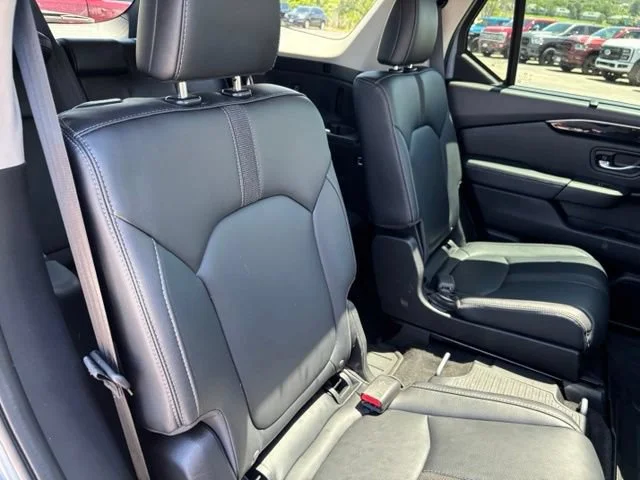 Used 2023 Gray Honda AWD Touring image 22
