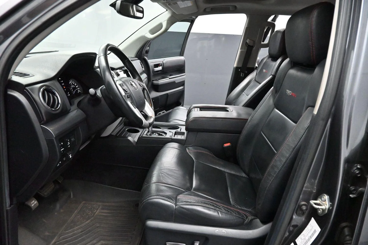 Used 2020 Magnetic Gray Metallic Toyota SR5 image 11